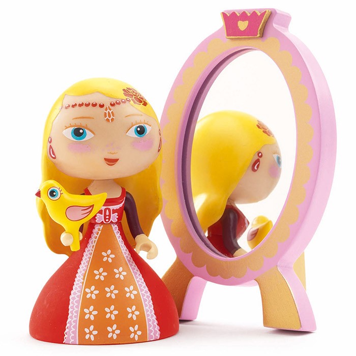 Figura de princesa con vestido rojo, pájaro amarillo y espejo